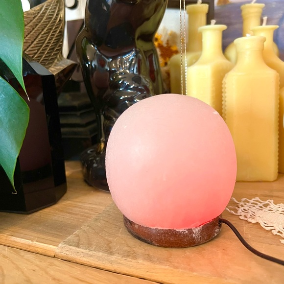 New! Orb Color Changing Salt Sphere Plug In Lamp With Distressed Wood Base 🔮 - Picture 5 of 6